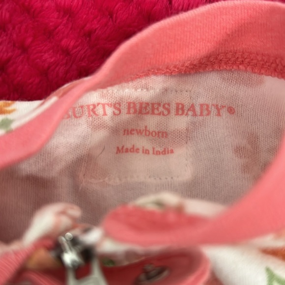 Burts bees baby onesies - Picture 4 of 5